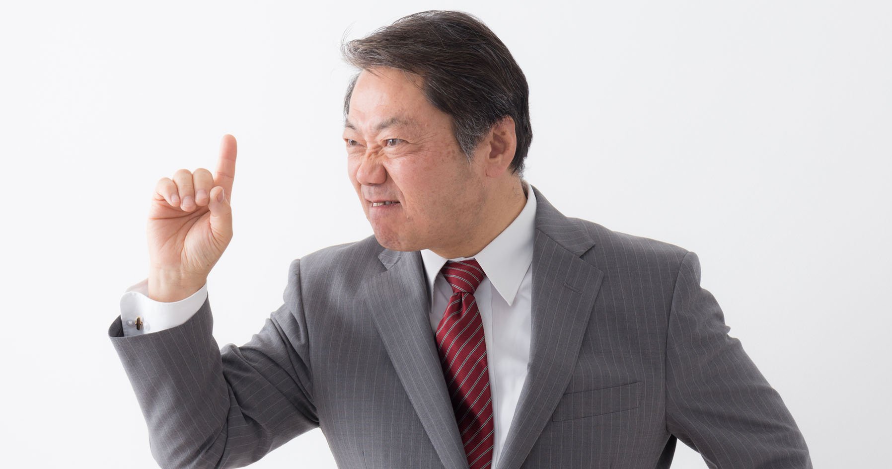 こんなおじさんは嫌だ!令和時代に若者から敬遠される「NG行動」