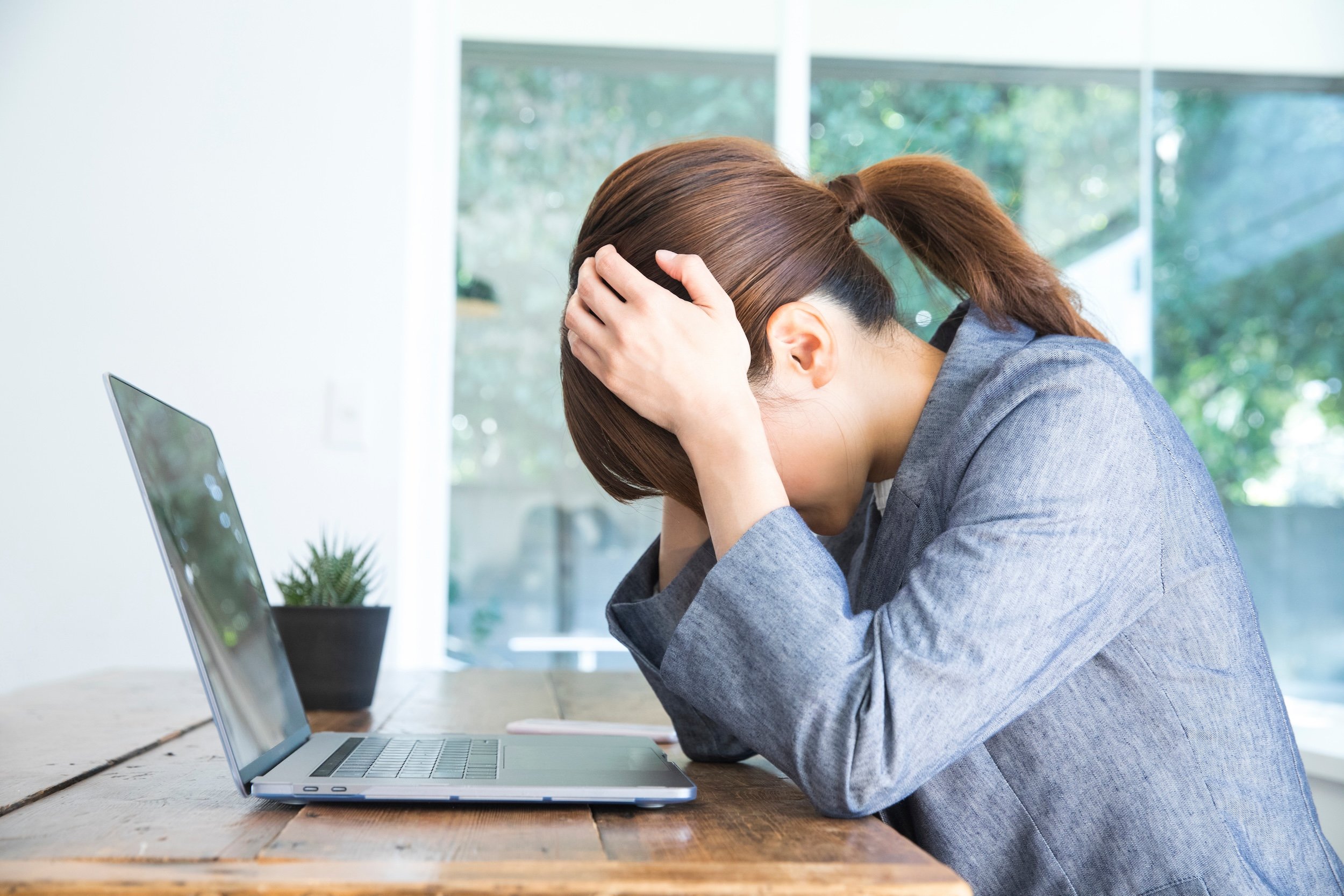 「人と比べることがやめられない…」→精神科医が教える“対処法”とは?