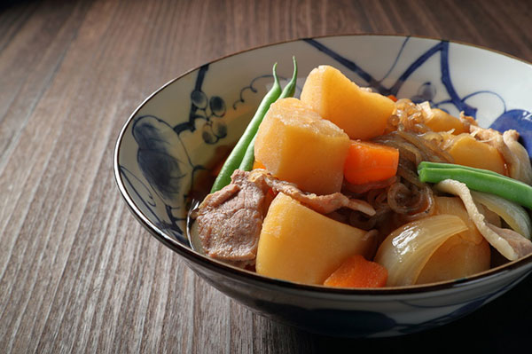 日本人がよく食べている、下半身を太くするものとは