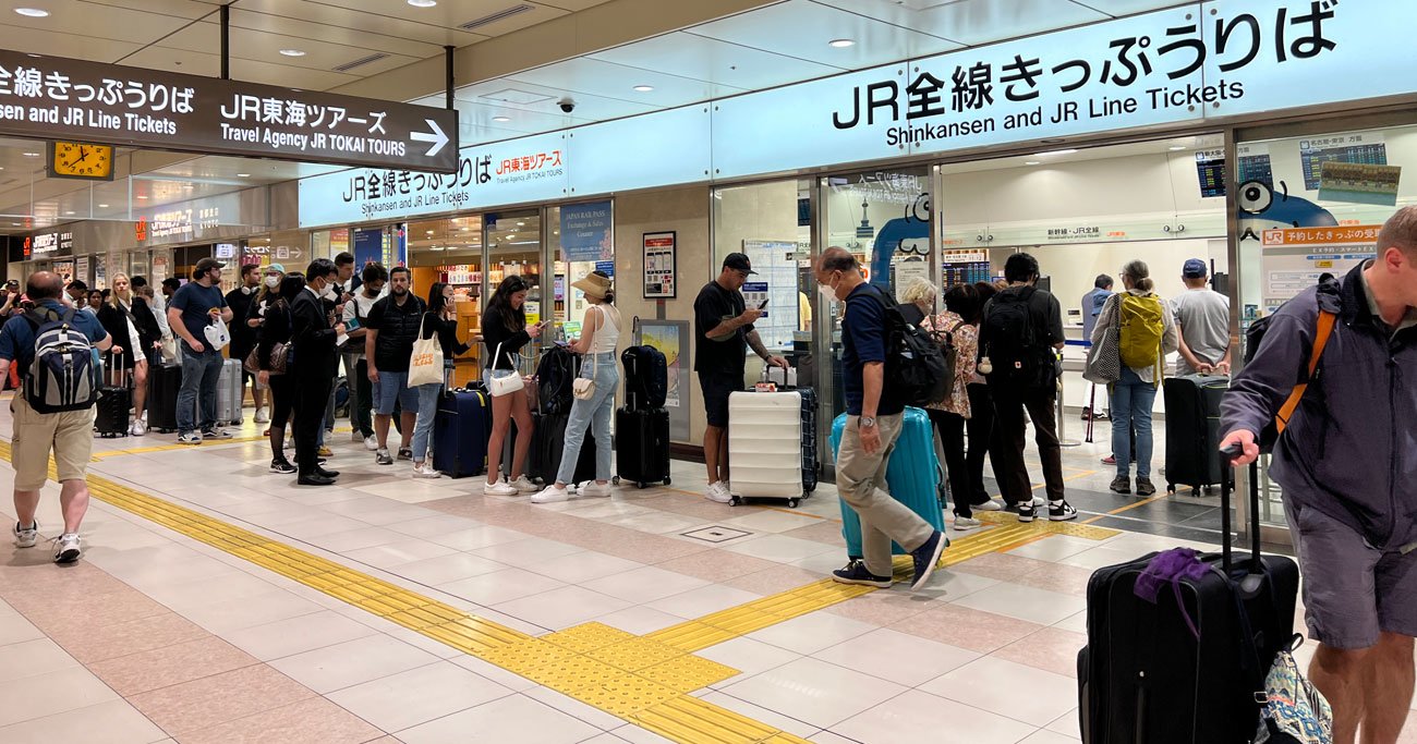 インバウンドで賑わう京都駅の様子