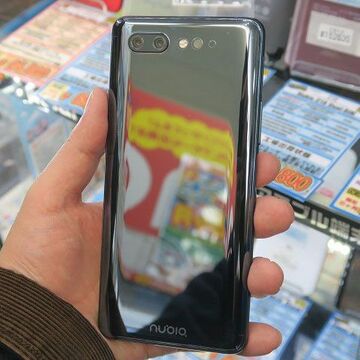 究極の変態!? 両面カラー画面スマホ「Nubia X」が入荷！