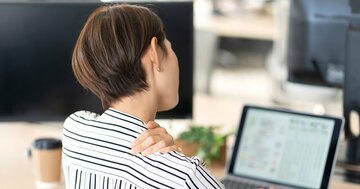 揉んだり叩いたりはNG!「酷い肩こり」を改善する「目からウロコ」の方法とは?【医師がイラスト解説】