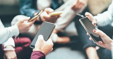 【批判的思考力】無意識に「SNSに操られている人」が気づいていないこと・ワースト1