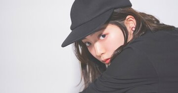 おしゃれな人はなぜ黒キャップ？100年前の哲学者が見抜いた「みんな同じなのに差がつく」心理