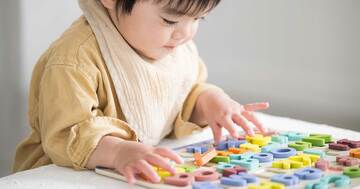 2歳から英語オンリーのスクールに通い、家では英語動画を観ていた子の末路【小児科医が解説】