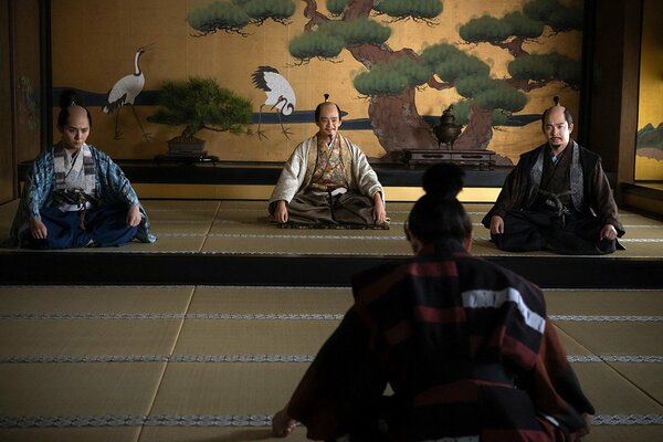 豊臣秀吉（中）、秀長（右）、秀次（左、演：山田涼介）と石川数正（手前）（C）NHK