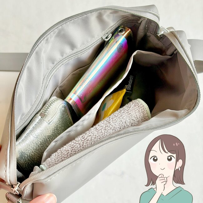 もう普通の財布に戻れないかも…！ダイソーの「ぺたんこ財布」お札が折らずに入るし、カギやカードも収納できて嬉しい！