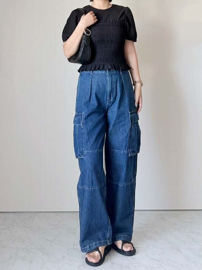「めちゃくちゃ良い！」「なんでも合わせやすい」GUの“着回しワイドパンツ”が超オシャレ…「落ち感がいい雰囲気」「ルーズなシルエットがお気に入り」《購入レビュー》