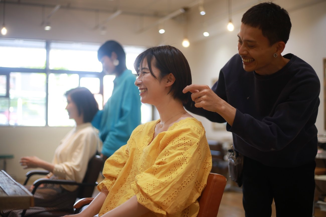 なぜ人気の美容室は、指名料を「あえて公開」するのか？