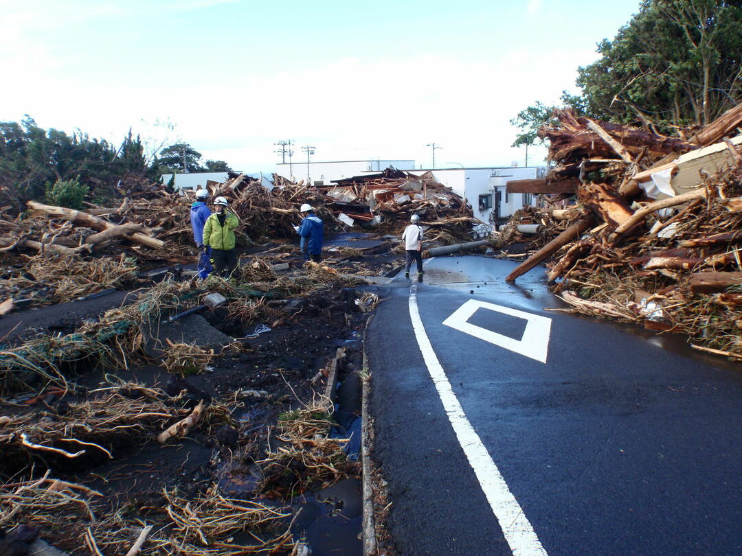大島町の防災体制、特別警報の問題点が明らかに <br />伊豆大島豪雨 24時間雨量824ミリの衝撃