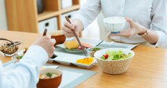 人の手料理に、調味料を足すのは失礼？育ちがいい人はどうする