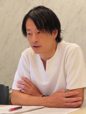 鈴木エイト氏