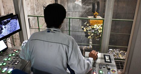 「人が減らされる」「仕事が大変になる」ネガティブな声が一変、ごみ処理場のAIクレーンが現場に受け入れられたワケ