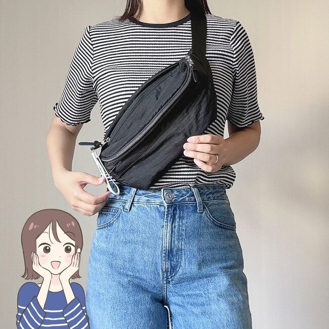 「2色購入しました」「意外とモノが入る！」ニコアンドの“ポケットたくさんバッグ”コンパクトなのに収納力すごい！「サイズ感、色、素材、形全部よかった」