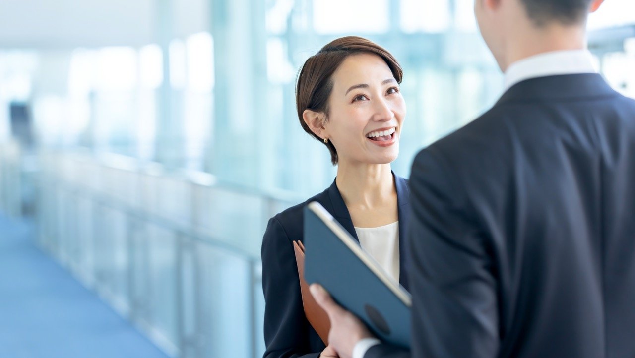 「コミュ力が高い人」が「話し出す直前」にやっていること