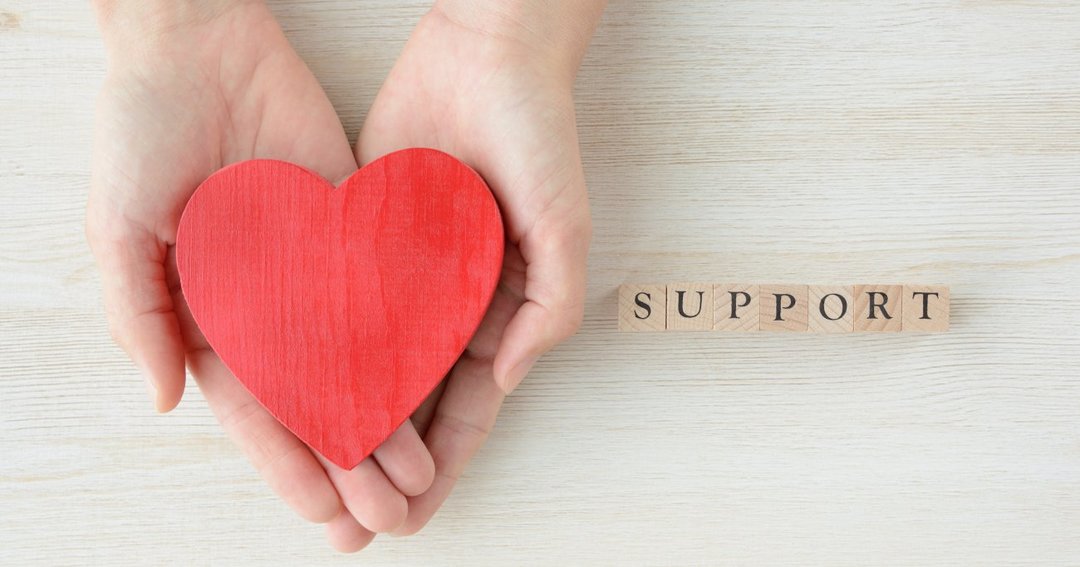 自分に余裕があるときは誰かを助けましょう 精神科医tomyが教える １秒で元気が湧き出る言葉 ダイヤモンド オンライン