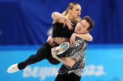 アイスダンスで金メダルとれる？ 恋仲には見えなくても