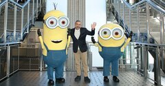 「ミニオンズ」最新作、スーツ姿鑑賞で大騒動