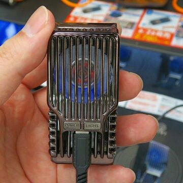 キンキンに冷えてやがる！ 3度まで冷やすペルチェ式スマホクーラー
