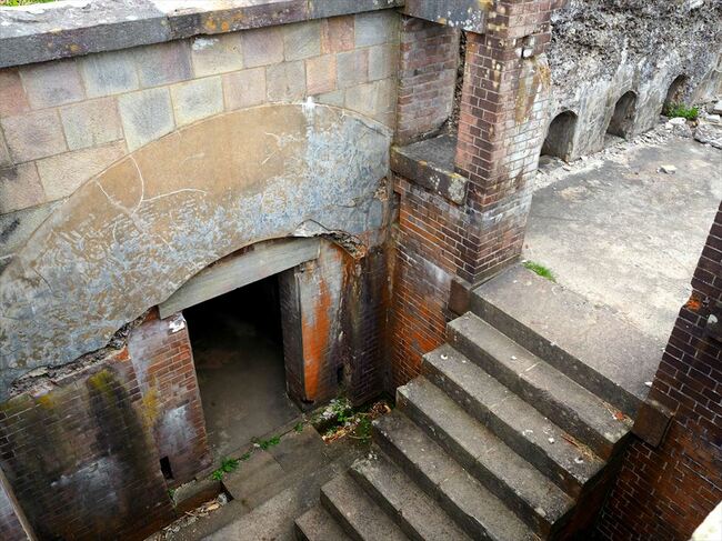 【戦後79年】千葉県の公園に残る「奇妙な階段」、その悲しすぎる目的とは〈写真付き〉