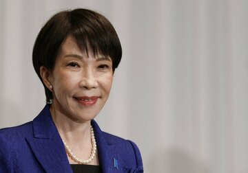 信任得た高市氏、内政・外交で強い立場に