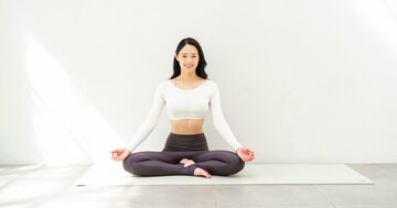 【くびれのプロが伝授】ウエスト太めな人に共通する、残念な体の特徴。1秒セルフチェック