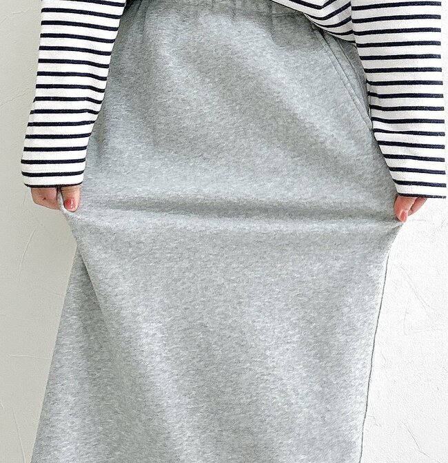 ポッカポカで細見え…！無印良品の「楽ちんスカート」脚がスラッと長く見えるし、春先まで大活躍！