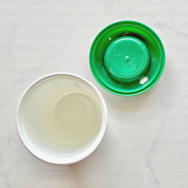 「2店舗回ってゲット」「朝イチで購入」スターバックスの“30周年記念グッズ”懐かしのロゴが可愛すぎる！「旧ロゴやっぱ好きだなぁ」