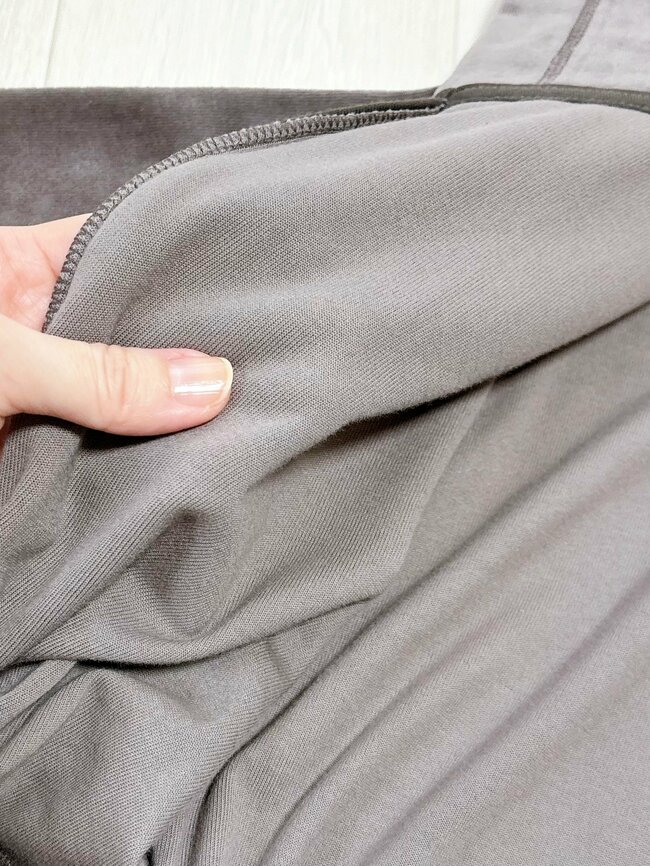 サッと羽織るだけで気持ちいい！無印良品の「ふんわりパーカー」家でも外でも手放せない！《購入レビュー》