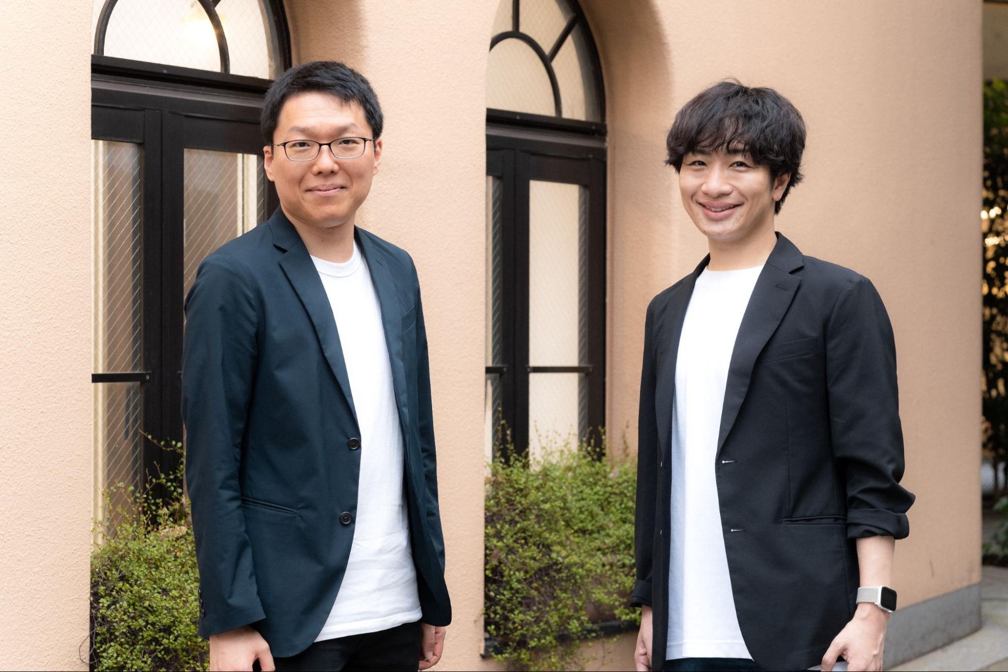（左から）東京大学FoundXディレクターの馬田隆明氏、認定NPO法人・フローレンス会長の駒崎弘樹氏