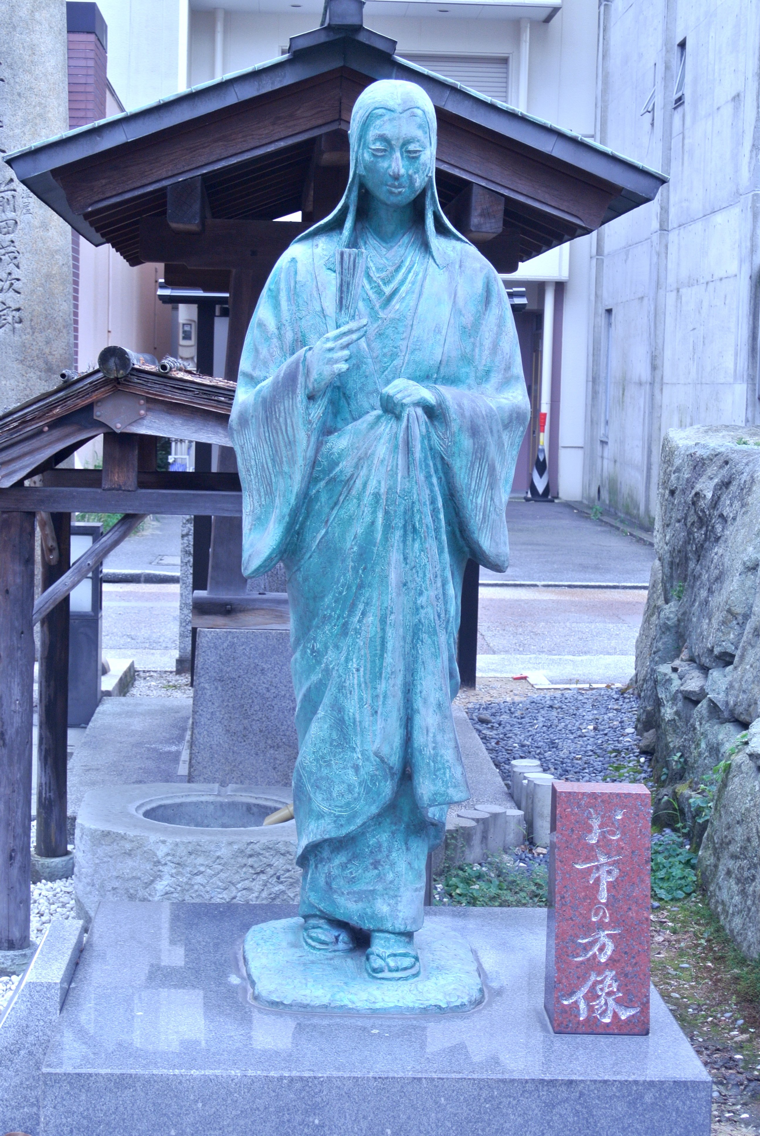 柴田勝家像