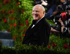 ハイテク株投資、IAC会長はバフェット氏抜くか