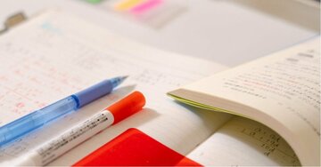 【中学受験】「過去問演習で挫折する子」と「伸びる子」取り組み方の違いとは?