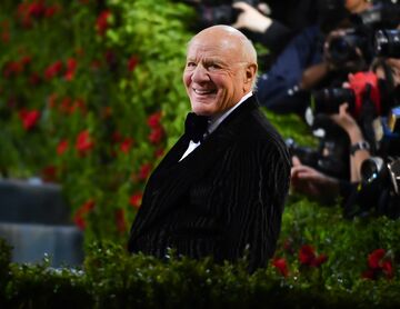 ハイテク株投資、IAC会長はバフェット氏抜くか