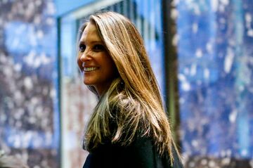 メラニア夫人の元側近、米司法省が提訴　暴露本が契約違反か