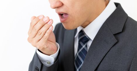 「まるで生ゴミ」口臭が強くなる《意外な飲みもの》、臭いを軽減する《身近な飲みもの》とは