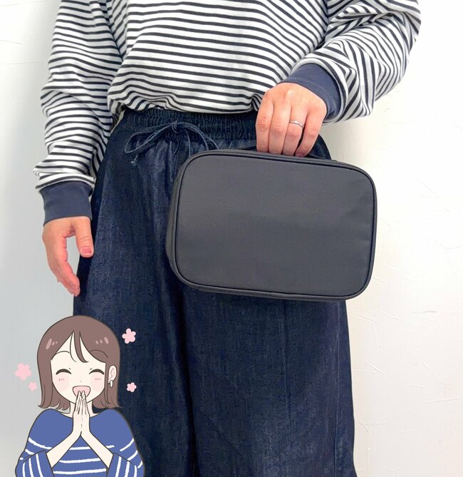 「購入して本当に良かった」無印良品の“ガバッと開くポーチ”化粧水ボトルも入って大容量…！「高級感があります」「大きさも形も理想的」