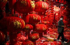 中国の人口減少、成長鈍化より深刻