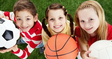 スポーツで将来の年収が14.8%アップ!? 子どもに「稼ぐ力」をつけさせるためにやっておきたいこと