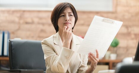 【頭が真っ白】本番で「緊張に飲まれる人」がやりがちな行動・ワースト1