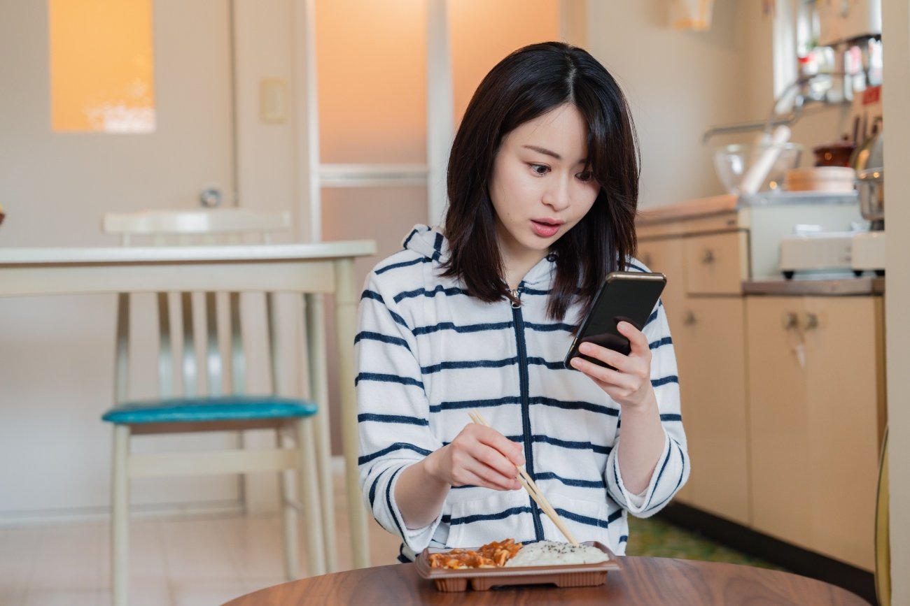 なぜ、他人は幸せそうに見えるのに、自分はそう思えないのか？