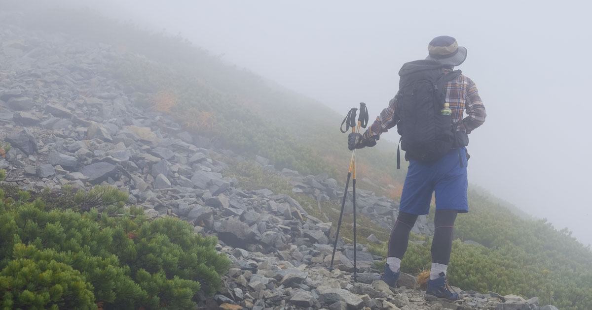 夏山登山でも防寒装備を絶対に怠ってはいけない理由