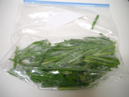 体力回復に役立つビタミンEがたっぷり!<br />激ウマ薬膳ヘルシー小鍋「たっぷり黒ごま鍋」<br />
