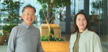 【特別対談】高木 賢(ARC’TERYXカントリーディレクター)× 湊かなえ(作家)――山でつながる二人が、人々を山へいざなう理由とは