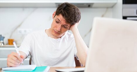 仕事を「あえて先延ばしする人」がなぜか結果を出す納得のワケとは？【心理学者が解説】