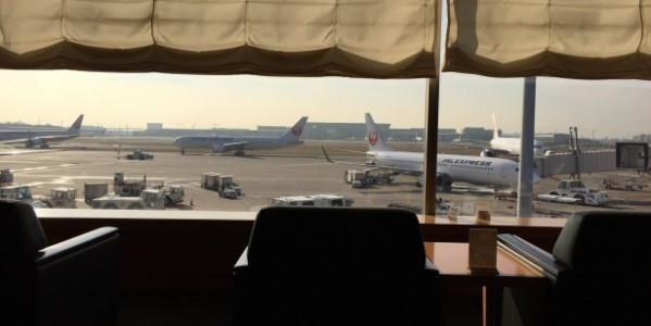 羽田空港のエアポートラウンジ 羽田空港のエアポートラウンジ