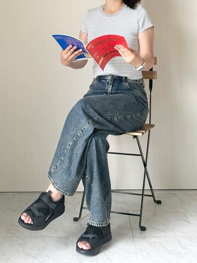 「かわいすぎて即買い」「全色購入しました」GU新作の“美シルエットなワイドパンツ”ぽわんとしたフォルムが可愛い！「50代でも綺麗に着れます」