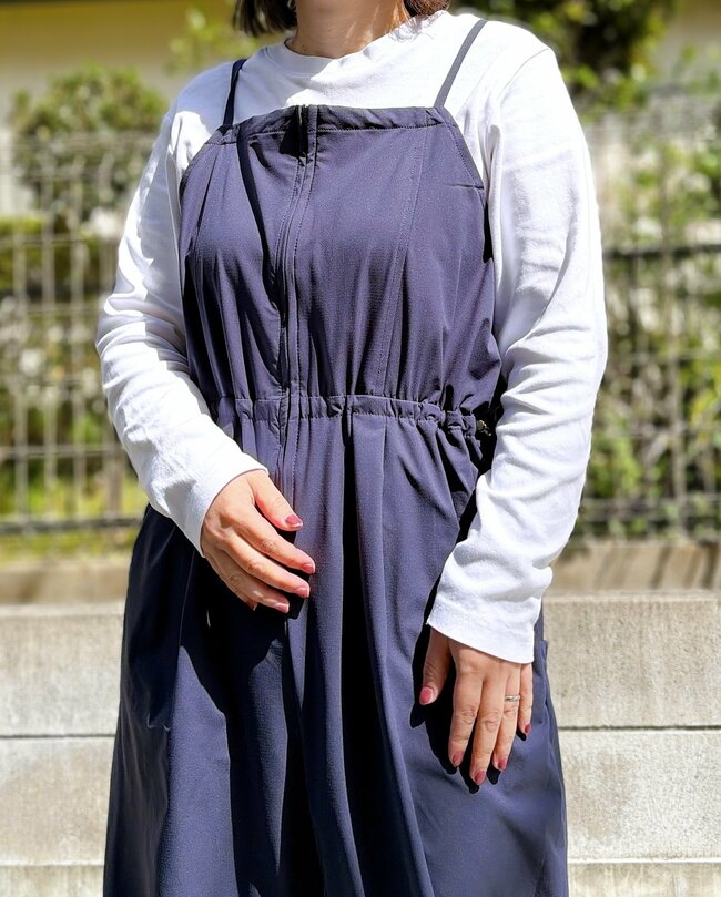  すぽんと着るだけで可愛い…！ワークマン新作の「楽ちんサロペット」サラッと着られて体型カバーできる！