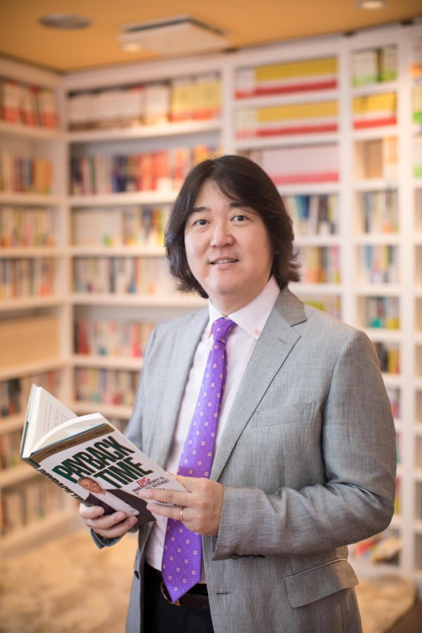 【特別対談 世界一の92歳総務課長×ベストセラー作家・本田健】「もう辞めたい!」と思った会社に66年勤続したワケ