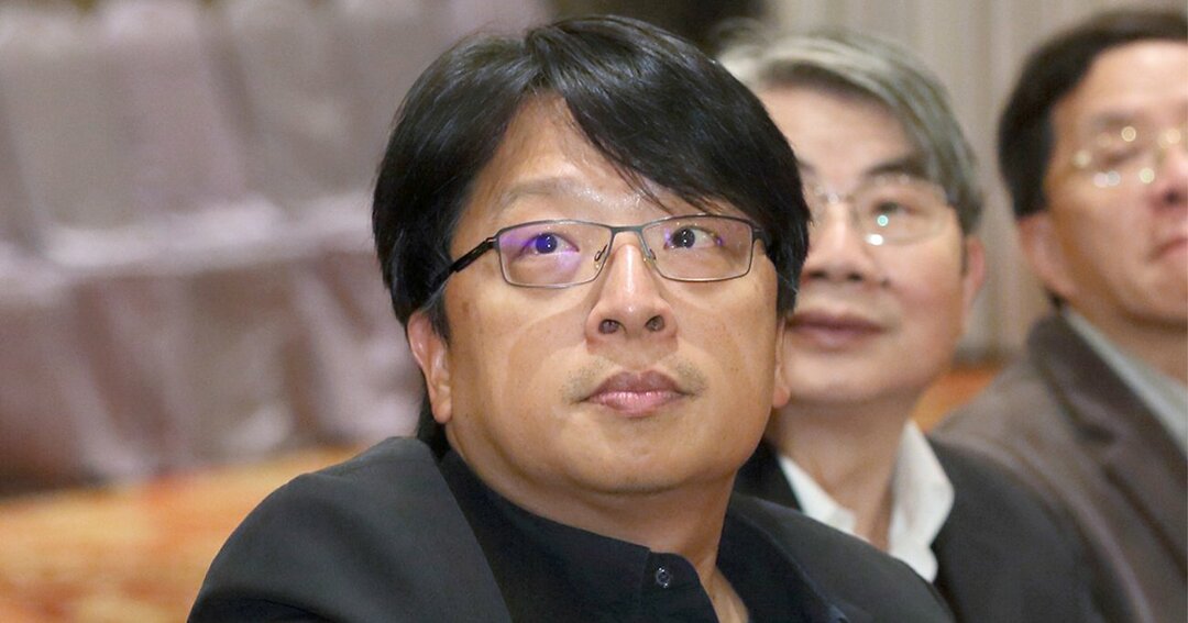 アップルの自動車開発プロジェクトに参加していた王傑智氏(左)。現在は台湾の国立陽明交通大学でロボティクスの教授を務めている